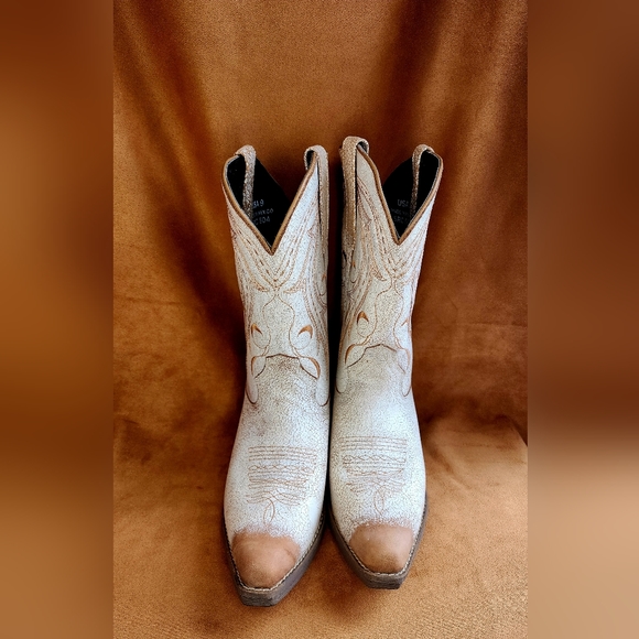 Sterling River Womens Boots - Picture 3 of 5